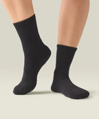 [MoveActive] Crew Non Slip Grip Socks - Classic Black
