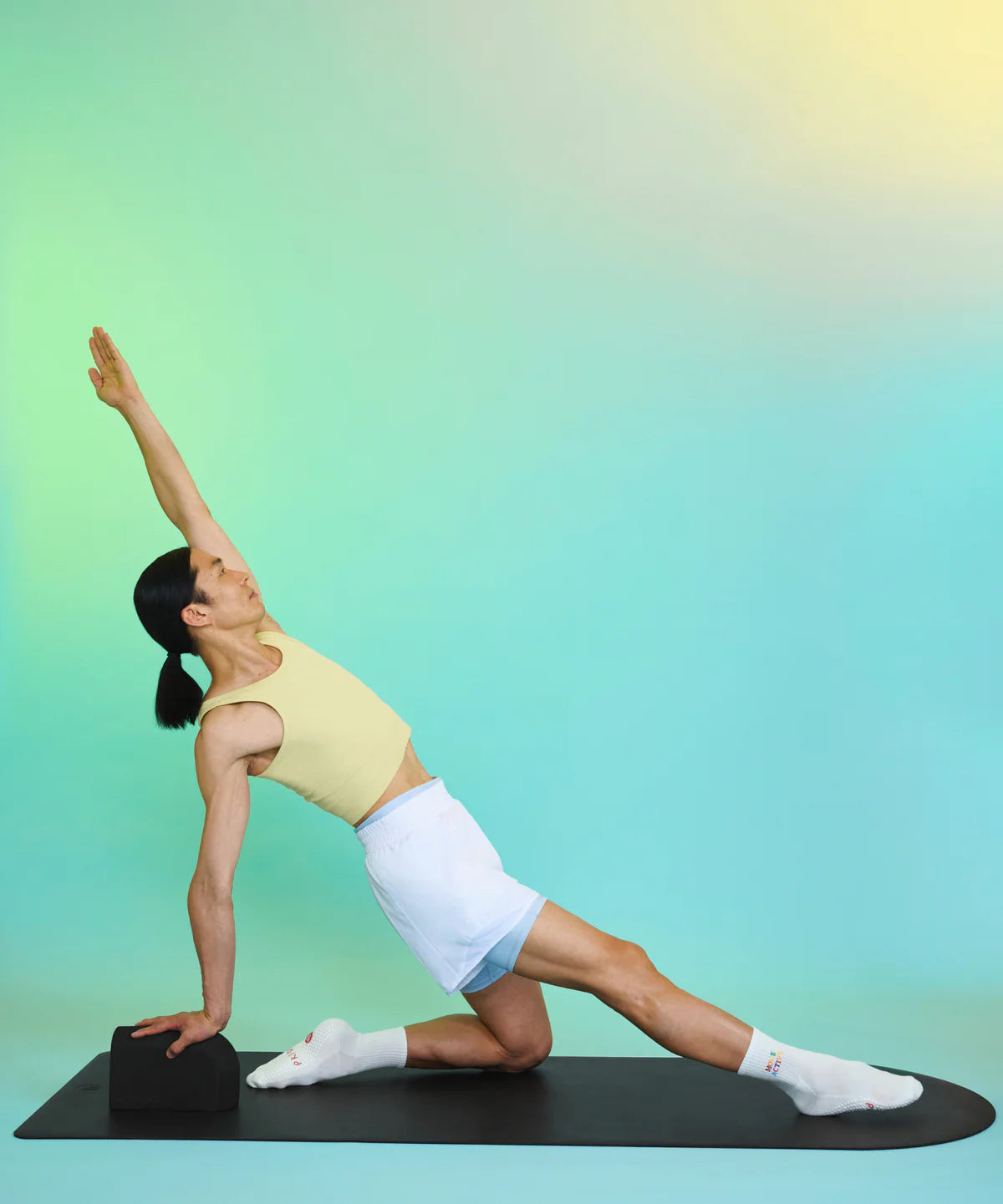 [MoveActive] Crew Non Slip Grip Socks - Signature Rainbow Ivory